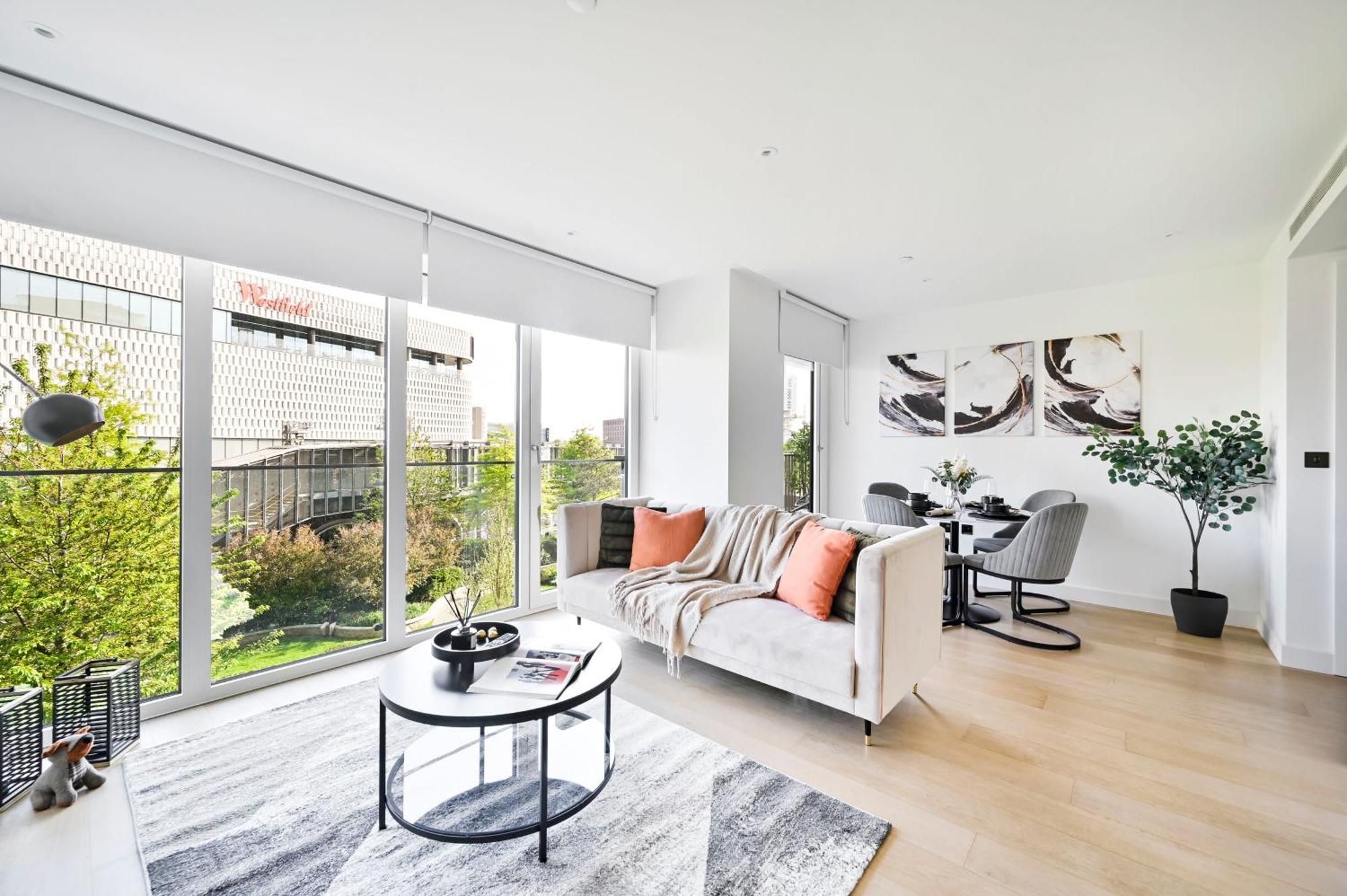 Apartment Elegant 2bed -west -steps To Tube, Westfield *
